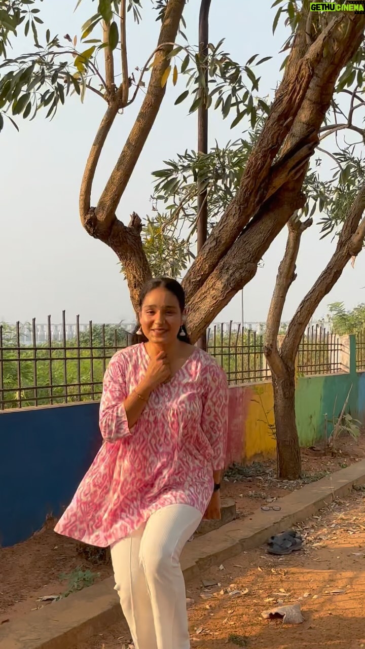 Heena Kumari - 1K Likes - This trend is too cute🎀

#reels #reelsinstagram #reelitfeelit #reelkarofeelkaro #trending #viral #dancechallenge #dancersofinstagram