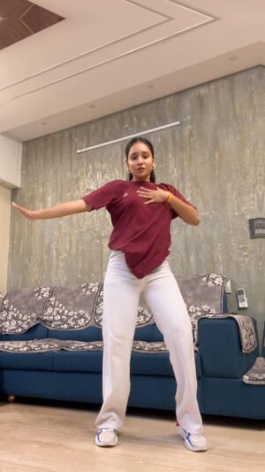 Heena Kumari Instagram - Aye Haye!š¤
@norafatehi @nehakakkar @karanaujla @tseries.official
Dc: @rajitdev
#reels #reelsinstagram #reelitfeelit #reelkarofeelkaro #trendingreels #trending #dance #dancersofinstagram #dancechallenge