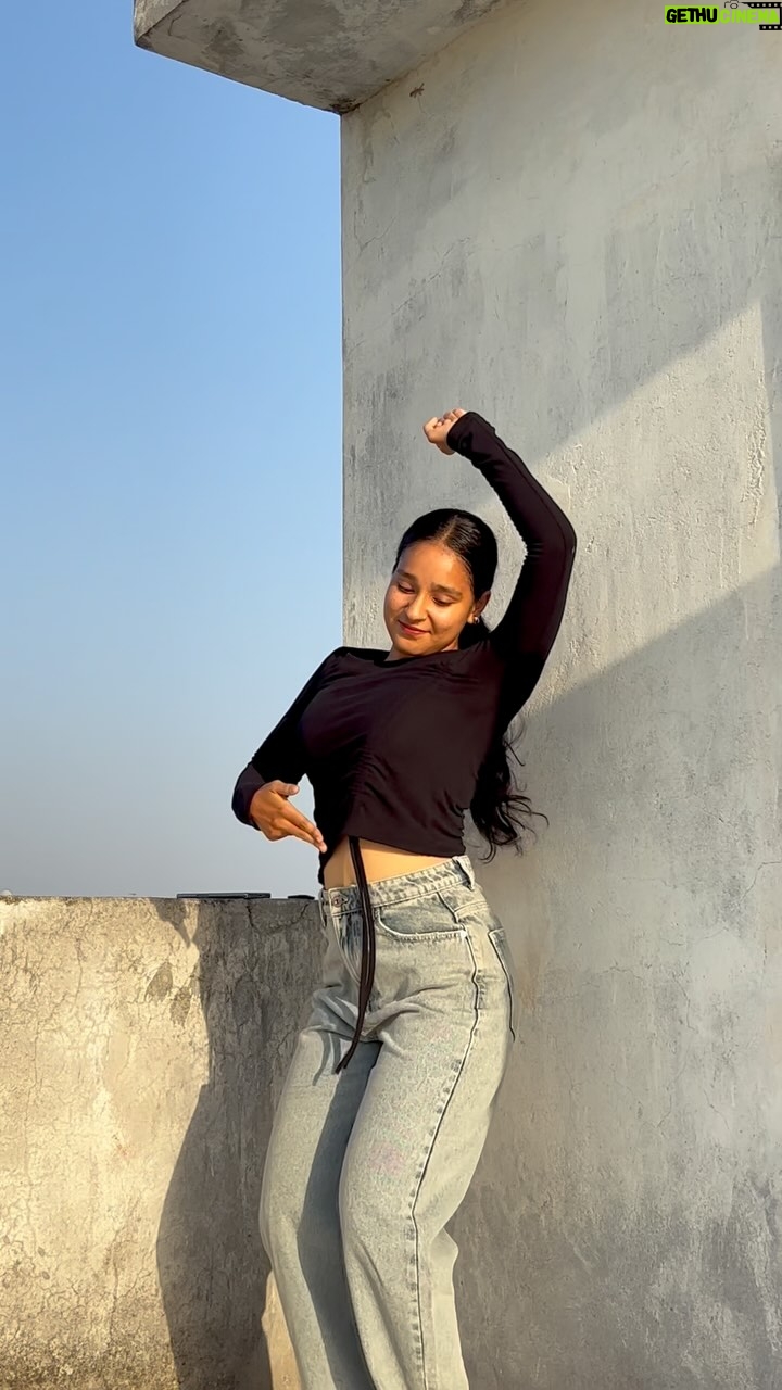 Heena Kumari - 1.1K Likes - Besos🔥🔥

@jacquelienefernandez @piyush_bhagat @shaziasamji @shreyaghoshal @shikhardofficial 

#reels #reelsinstagram #reelkarofeelkaro #reelitfeelit #reelsvideo #trending #viral #dancersofinstagram #dancechallenge