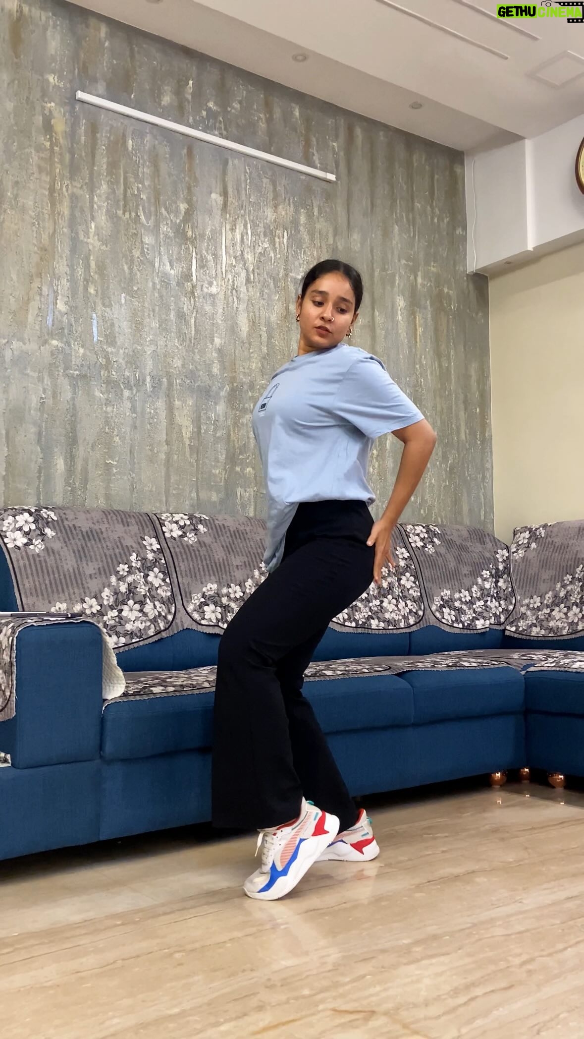Heena Kumari - 1K Likes - Tha kar ke😉🖤

Dc: @sagar_chand78 

#reels #reelsinstagram #reelitfeelit #reelkarofeelkaro #trending #trendingreels #dance #dancechallenge #dancersofinstagram