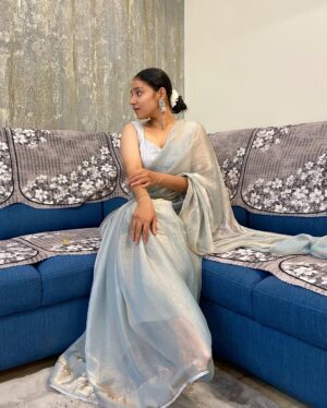 Heena Kumari Instagram - Because every now and then, you need an outfit that makes you feel like a starāØ
Happy Diwali and a prosperous New YearšŖšŖ·