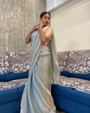 Heena Kumari Instagram - Because every now and then, you need an outfit that makes you feel like a starāØ
Happy Diwali and a prosperous New YearšŖšŖ·