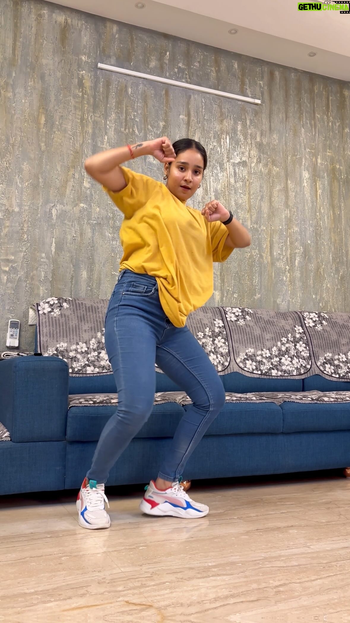 Heena Kumari - 0.9K Likes - @harrdysandhu what a cool track🔥 
#tururu 

#reels #reelsinstagram #reelitfeelit #reelkarofeelkaro #reelsvideo #trending #fyp #dance #dancechallenge