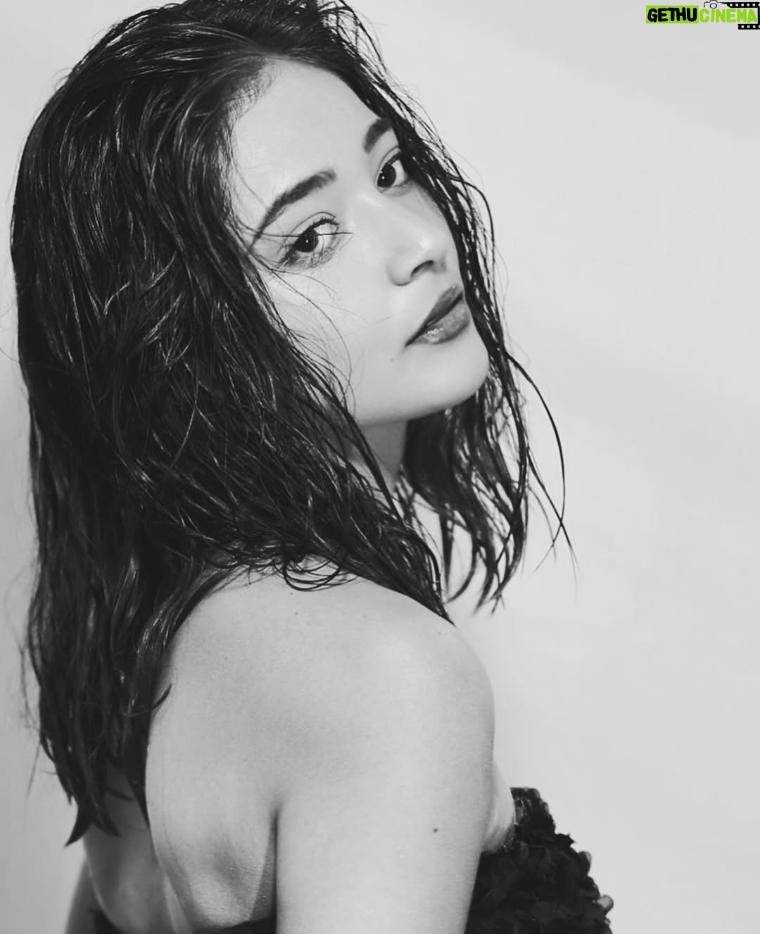 Heer Kaur - 1.9K Likes - 🖤💫