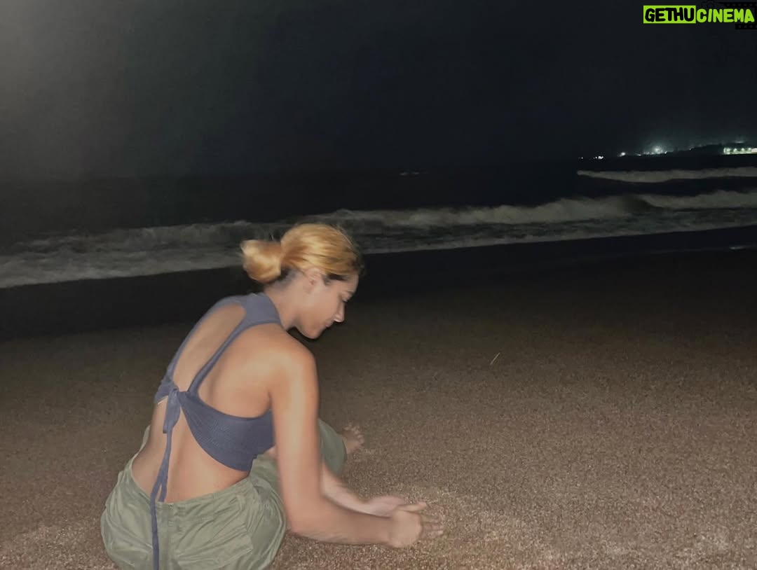 Heer Kaur - 6K Likes - The waves and me, both were soooo high🫧🌊