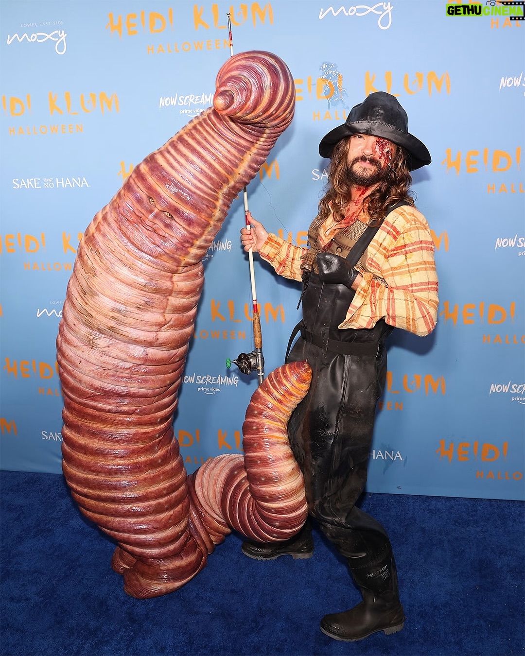Heidi Klum - 28.5K Likes - Would you still love me if I were a worm? 🪱🐛 #HeidiHalloween 2022