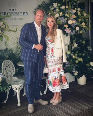 Helen George Instagram - Chelsea flower show 2025 with the incredible @childrenwithcanceruk and many more beautiful gardens 🌹