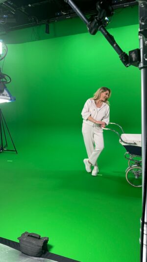 Helene Fischer Instagram - Baby Shark feat. @ottoause out am 08.08.2025 🍼🦈