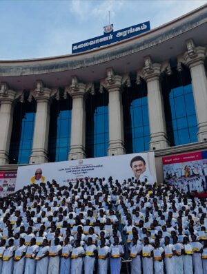 Hemalatha M Instagram - மகளிர் உயர்வே மாநிலத்தின் உயர்வு ❤️

#hemarakesh #protocoleventhost #cmevent #cmeventhost