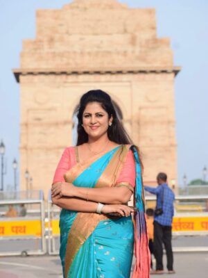 Hemalatha M Instagram - Lost in the charm of Delhi’s hustle, history & heart ❤️🌆

#hemarakesh #delhi #delhidays #travelwithhemarakesh