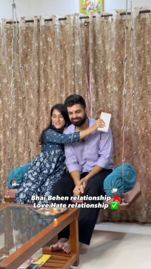 Hemall Soni Instagram - Happy raksha bandhan❤️
.
.
.
.
.
.
#happyrakshabandhan #rakshabandhanspecial #raksha #bhai #behen #celebration #pyaar #lovehaterelationship #bhaibehen #fights #care #special #bond #gifts #relatable #instagram #reels