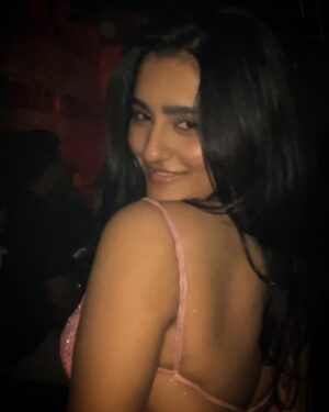 Hemall Soni Instagram - If lost, return to me to the dance floor 🪩🕺
.
.
.
.
.
.
.
#party #partytime #pink #club #clubbing #lights #bollywood #music #dance #mood #vibe