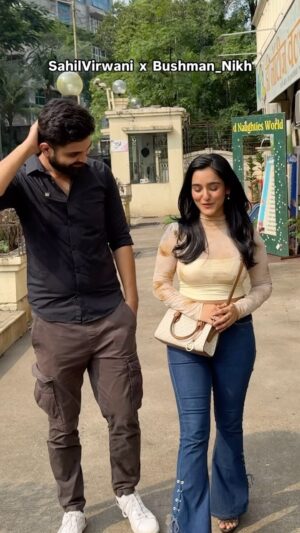 Hemall Soni Instagram - How to get hug from ur crush😍 ft: @bushman_nikh
#reels #reelsinstagram #funnyvideo #comedyvideo #viralvideo #crush #hug #love #fyp #foryou #bushman #explore #explorepage