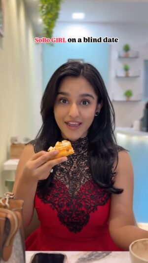 Hemall Soni Instagram - Tag her 🫶🏻🤣🙋🏼♀️
.
.
.
.
.
.
.
📽️ @sahilvirwanii
📍 @dessertwale_
.
.
.
.
.
#sobo #sobogirl #southbombay #funny #relatable #comic #blind #date #reel #attitude #trending #girls #aura