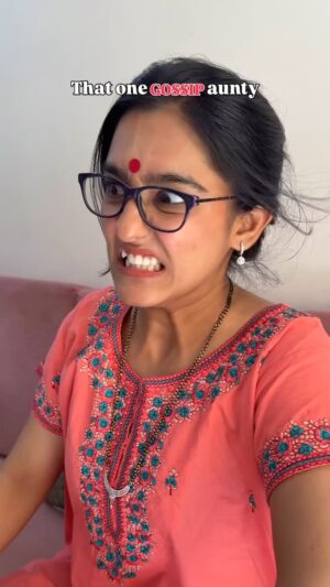Hemall Soni Instagram - Privacy? Woh kya hota hai, beta?🤣💁🏻♀️
.
.
.
.
.
📸 @sahilvirwanii
.
.
.
.
.
.
.
#gossip #aunty #panchayat #neighbour #auntyduties #cctv #comedy #comics #reel #reelitfeelit❤️❤️ #explorepage✨ #relatable #instagram #bhabhi #funny