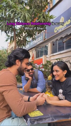 Hemall Soni Instagram - Boli thi Shaadi karenge 🥹
(Funnyvideo,long distance relationship,comedy)
#viral #trending #explore #funny #crush #fyp #comedyclub