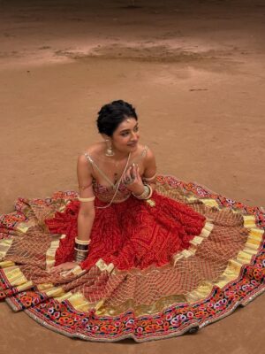 Hemanshii Ruparel Instagram - Can we announce twirling as the best exercise of the year 🙈

In @dhavalpawar_couture 
Make up and hair @sb.blossom.salon 
Twirling @mandapam.garba 
#postoftheday #outfitoftoday #chaniyacholicollection #ghagracholi #tomorrowland #grwm #pictureperfect #readytopose #bandhani #bandhanilove #fyp #explore #explorepage✨ #garbalovers❤️