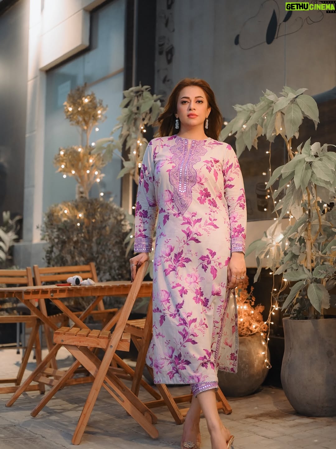 Hiba Ali Khan - 50K Likes - Eid Mubarak 💕💫
 
Dress by: @aneelas_collection 
Photography: @alimurad970
