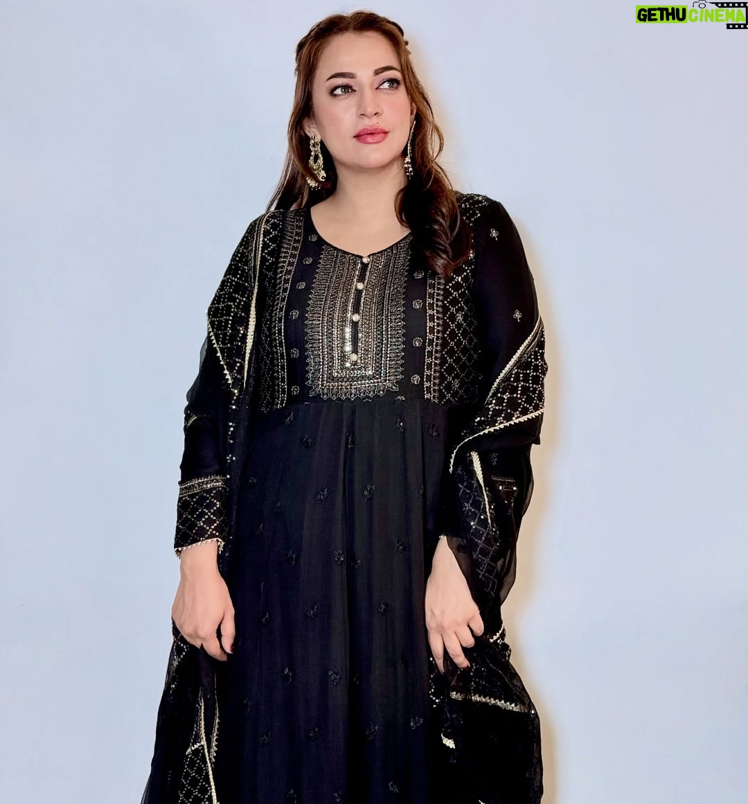 Hiba Ali Khan - 44.2K Likes - Black is always a fashion win for me and this beautiful black attire is from @sanaali.official 

Check out their exclusive collection from their website.