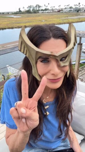 Hilary Shepard Instagram - Know thyself ‼️😈🏴‍☠️😜 #powerrangers #spacepirate #evilqueen #rehag #divatox #murderer #potential #massivepotential #vivaladiva