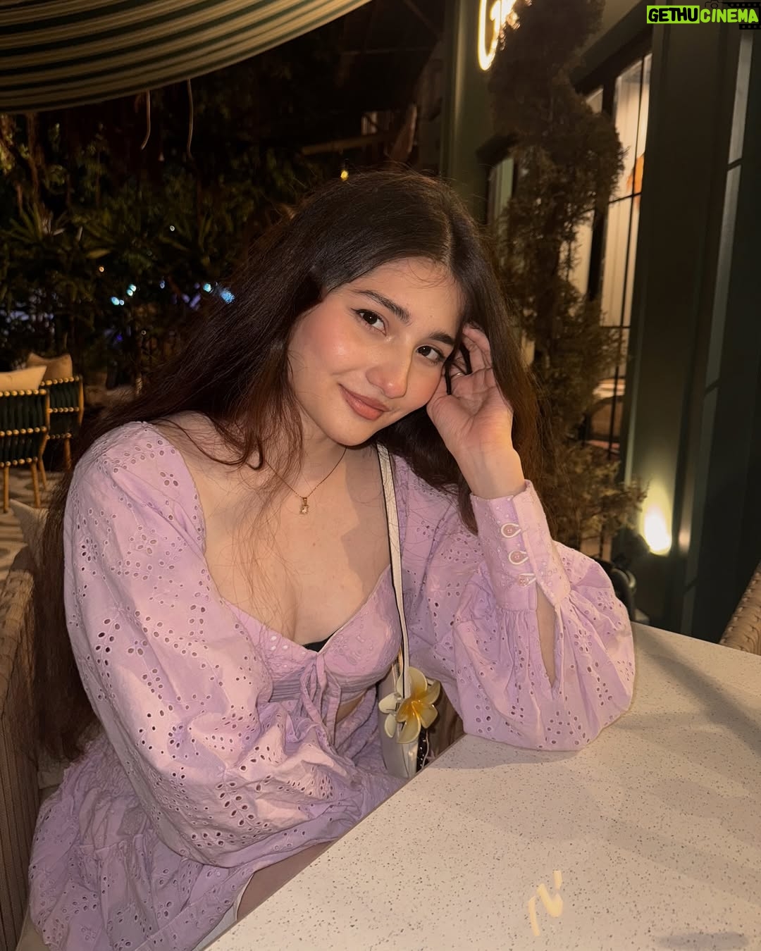Himani Rawat - 56.9K Likes - Himani paglu😋
Location @cafegrass_gk 
Co-ord set from @hersheinbox 
.
.
.
.
.
.
.
.
.
#hiimanirawat #wmk #trending #ootd #ootn #outfit #outfitideas #outfitinspiration #outfitinspo #casual #casualoutfit #girl #girls #fashion #makeup