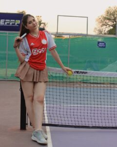 Himani Rawat Top 100 Instagram Photos and Posts