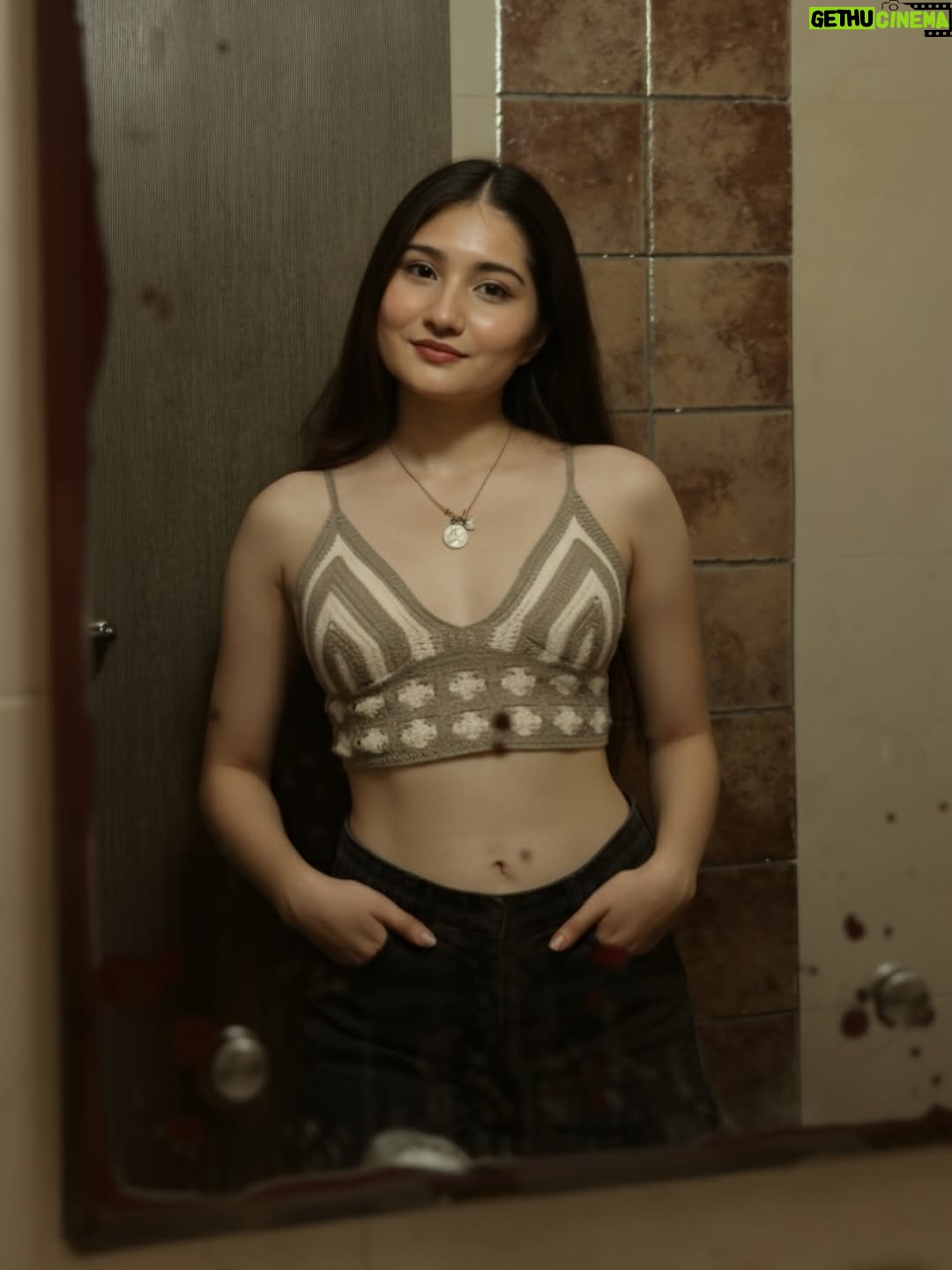 Himani Rawat - 13.7K Likes - Feeling Bonita🌟
.
.
.
.
.
.
#hiimanirawat #wmk #trending #photoshoot #instagram #ootd #outfit #outfitideas #outfitinspo #girlstrip #girls #makeup #skincare