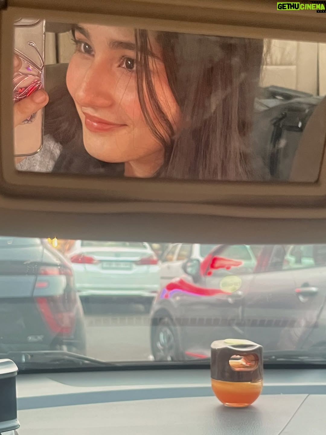 Himani Rawat - 38.2K Likes - Phone said: storage full. Me: time for a dump🥰