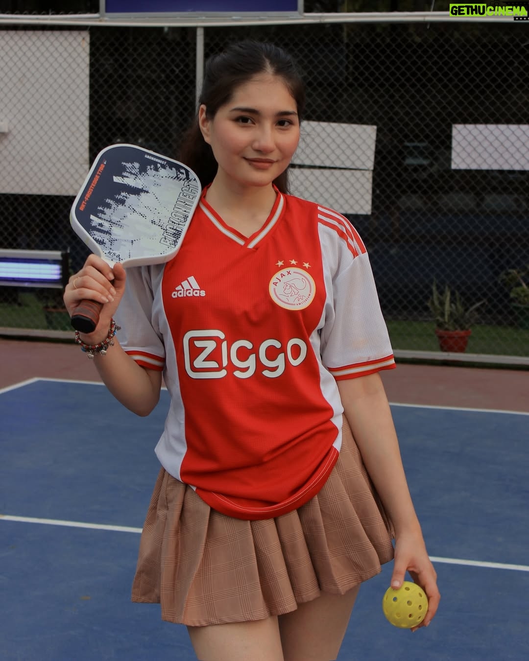 Himani Rawat - 78.1K Likes - Aliens mil skte hain lekin meri photo pr ye gana lgane wala nhi☺️
Location @repppbyrackonnect 
.
.
.
.
.
.
#hiimanirawat #wmk #trending #instagram #newpost #explore #sport #pickleball #tennis #ootd #outfit #outfitideas #outfitinspiration #aesthetic