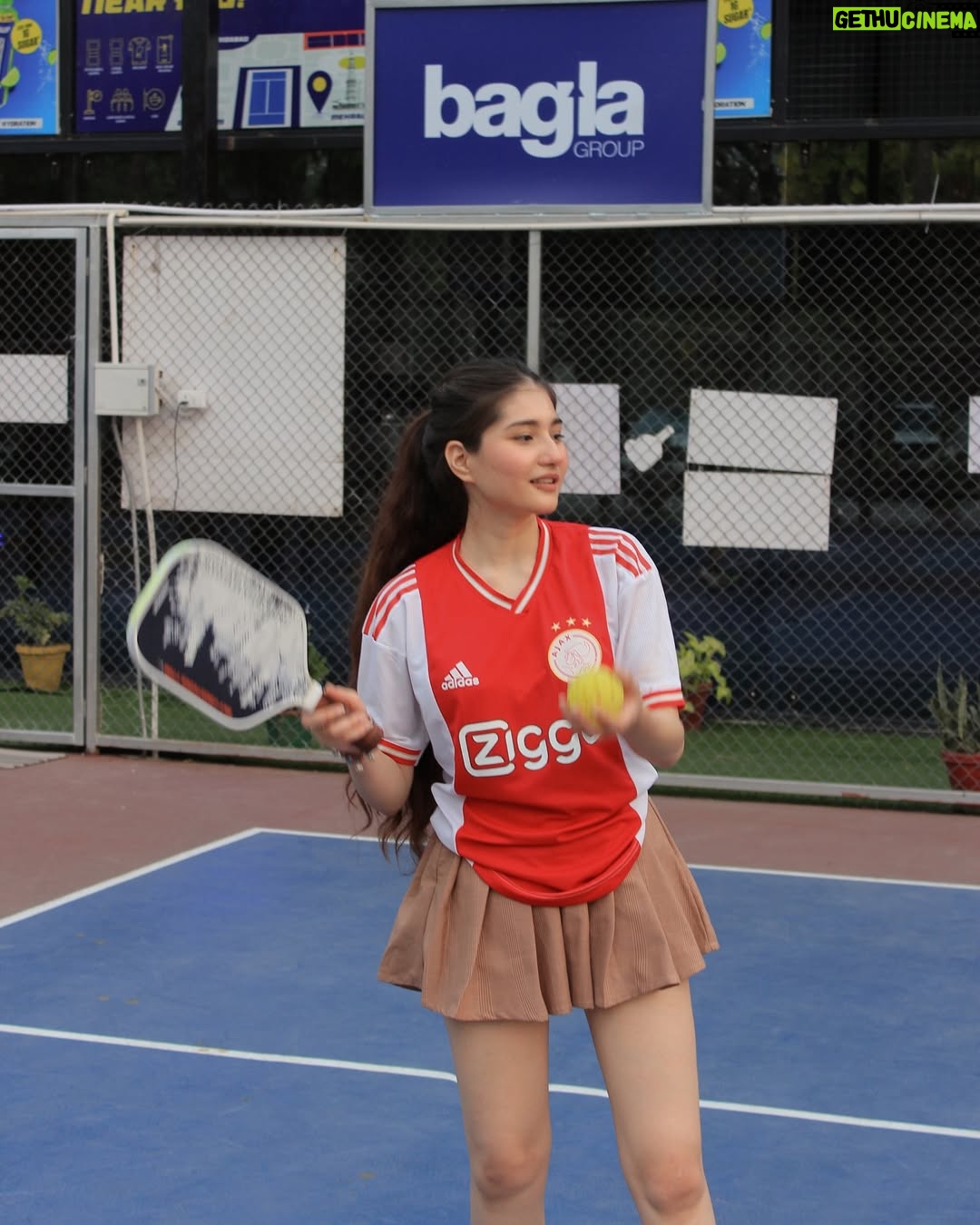 Himani Rawat - 78.1K Likes - Aliens mil skte hain lekin meri photo pr ye gana lgane wala nhi☺️
Location @repppbyrackonnect 
.
.
.
.
.
.
#hiimanirawat #wmk #trending #instagram #newpost #explore #sport #pickleball #tennis #ootd #outfit #outfitideas #outfitinspiration #aesthetic