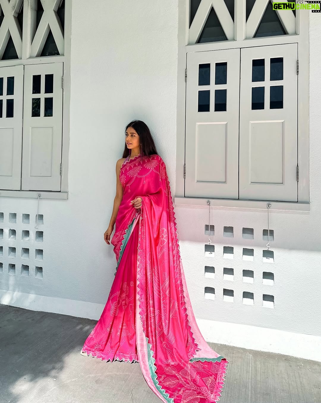 Himani Sahani - 626 Likes - 𝒮𝒶𝓇𝑒𝑒, 𝒸𝒾𝓉𝓎𝓈𝒸𝒶𝓅𝑒 &  𝒮𝒾𝓃𝑔𝒶𝓅𝑜𝓇𝑒 ✨
.
.
.