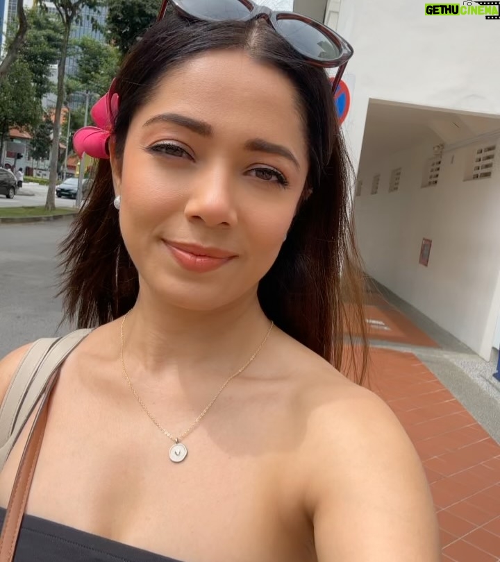 Himani Sahani - 683 Likes - Singapore Camera Crumbs ====== > last one is my favourite.
.
.
.
.
#travelwithhimani #singapore #camera #instagram #instagood #weekend