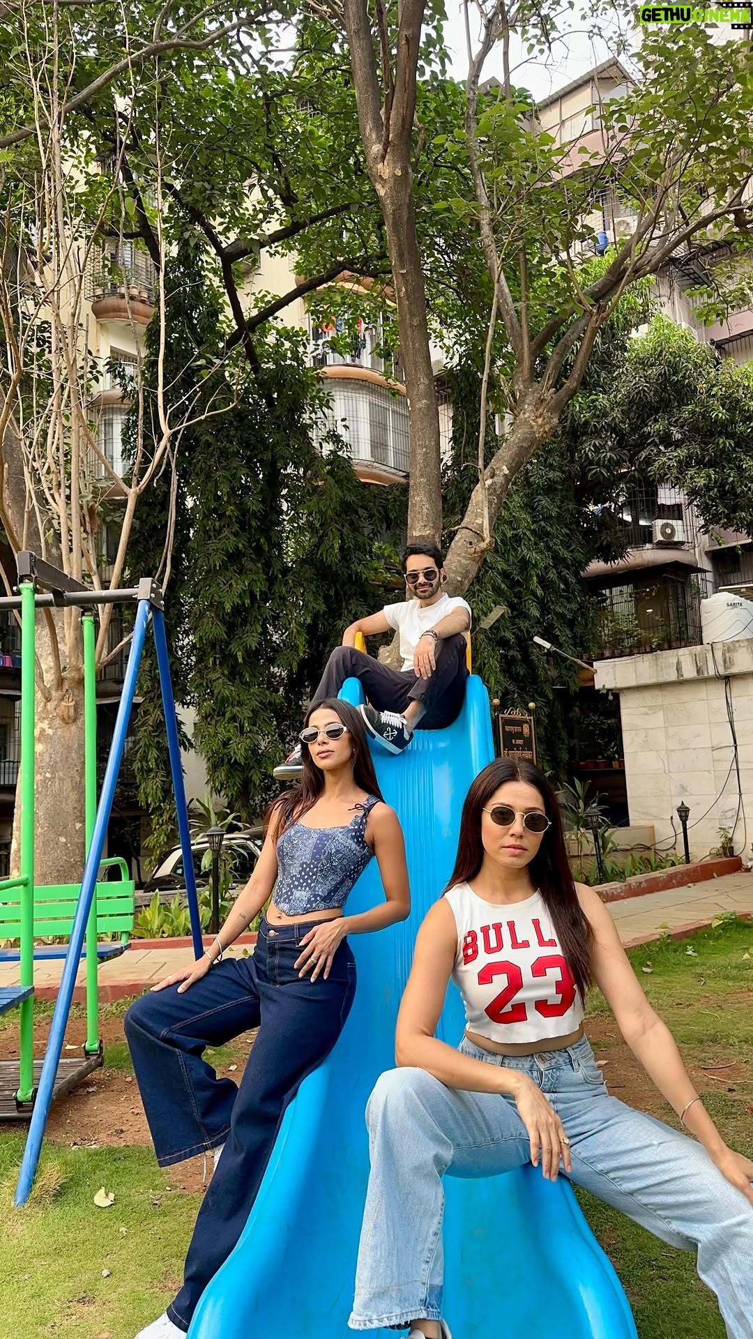 Himani Sahani - 722 Likes - Playground ke asli heroes 🤣 🙈

@himani.sahani_ @painted.lenss @paintedhibiki 

#vartamanankhokadhokhahai #funnyreels #viralreels #trendingreels #reelskarofeelkaro #reelitfeelit #justforfunreels #fridaypost #mumbaiinstagrammers