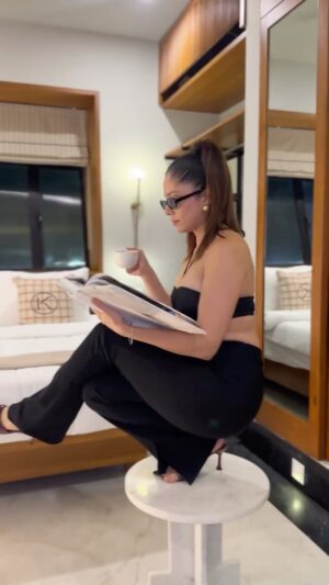 Himani Sahani Instagram - “New ritual unlocked:
Welcome to the Sunday Slay Book 💅🏼📖 Where looks don’t just serve—they dominate. Chapter 1 starts here.”
Sunday outfit , trending outfit 2025 , aesthetic slay , fashion inspo , outfit of the day , slay look , Instagram fashion , weekly fashion drop , statement outfit , viral fashion look , stylish girl vibe , trending fashion reel , high fashion fit , outfit inspo
#SundaySlayBook #SundayLookDrop #SlayBookSeries #whatiwore #ootd #fashionblogger #styleinspo #fashionreel #trend