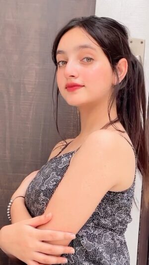 Himanshi Arora Instagram - 👀#himanshiarora1_