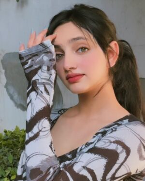 Himanshi Arora Instagram - 🩶🪽....
.
#post #instagram #viral #share #instalike #model #chandigarh #explorepage #himanshiarora1_ #heer #diljitdosanjh @diljitdosanjh