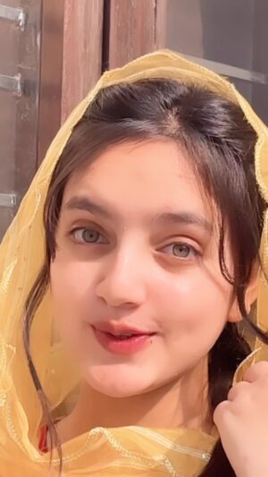 Himanshi Arora Instagram - ❤️🥴#himanshiarora1_