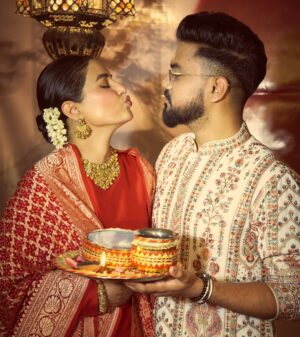 Hina Khan Instagram - Blessed 🙏🏻♥️🧿
When true love finds true hearts, the bond grows beyond boundaries. Our world revolves around each other and in every celebration, every festival, every Joy our love grows deeper and deeper. We just want to live happily in each other’s embrace and enjoy every opportunity we can find in life to celebrate what we call, Companionship.
Happy Karwa Chauth Aap Sabhi Ko!
I love you @rockyj1 ♥️🧿
This gorgeous Chunni is been gifted by my sister in law @neelamsingh.ritz ♥️
Jewellery - @mayasanghavijewels via @amigos.rizwan
Footwear @stoffastyle
Hair- @chettiarqueensly
Mehendi artist @veenanagda
📸 - @visualaffairs_va