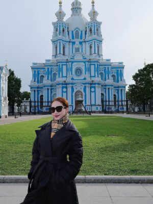 Hòa Minzy Instagram - Ngày cuối tại đất nước Nga xinh đẹp 🍁🍂
Hi vọng lần sau tới nơi đây sẽ là những giây phút được biểu diễn cho bà con người Việt mình xem ạ ♥️🇻🇳