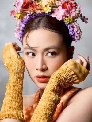 Hoang Thuy Linh Instagram - 💐💐💐🌾🌾🌾

#hoangthuylinh #onstage