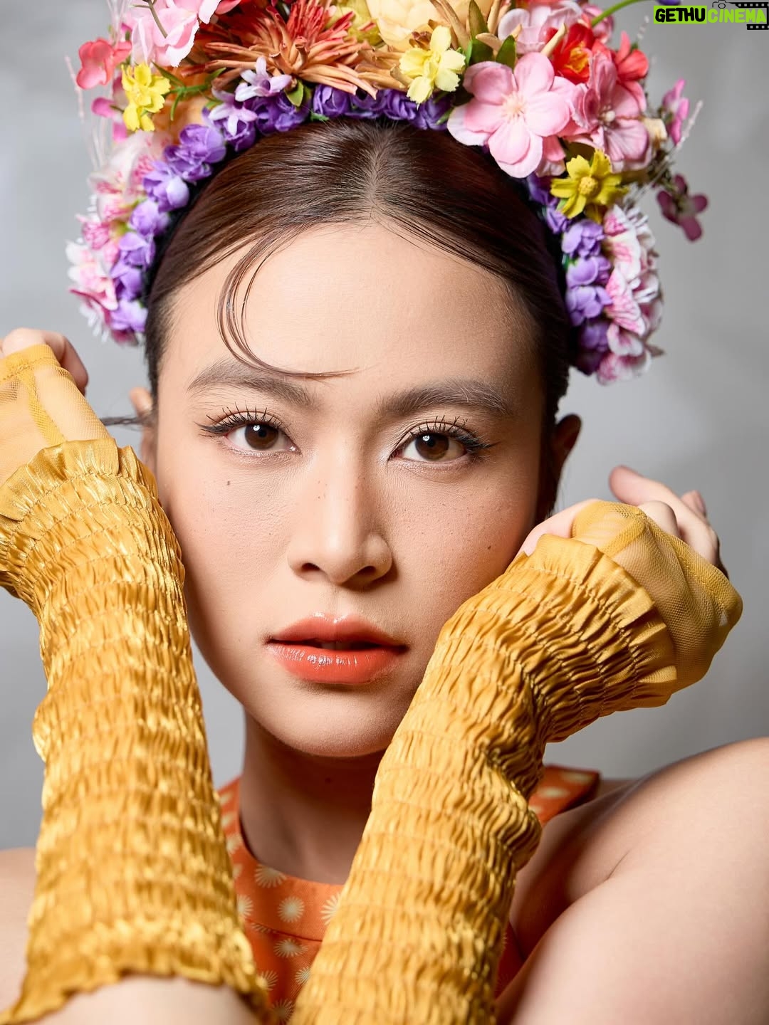 Hoang Thuy Linh - 3.7K Likes - 💐💐💐🌾🌾🌾

#hoangthuylinh #onstage