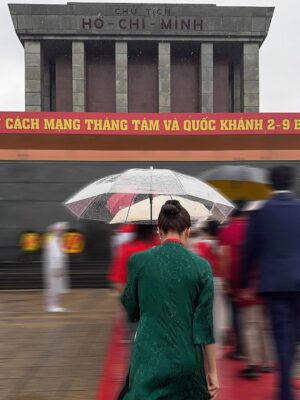 Hoang Thuy Linh Instagram - 🫶🏻🇻🇳
