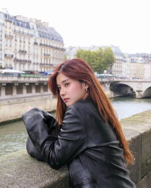 Hoàng Yến Chibi Instagram - A little French, a lot of me 🌸
#EVAAir #StarAlliance