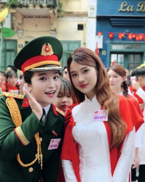 Hoàng Yến Chibi Instagram - Hân hoan vui chung niềm vui của cả dân tộc 🇻🇳🇻🇳🇻🇳