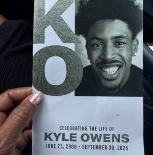Holly Robinson Peete Instagram - Such an emotional and beautiful celebration of life for this incredible young man today— athlete, brother, son, friend, and human being, Kyle Owens. 💙🙏🏽🕯️Gone way too soon 💔but his light and legacy live on. #LoveYourJourney was his mantra, and we’re all inspired by the way he lived it every day.

Sending endless love to my dear friend Tonya, his amazing mom, and to his dad Keith and lil bro Trevor. Your strength and love are felt by everyone who knew him. 💫🤍

#LoveYourJourney #KyleOwens #ForeverInOurHearts
@itonyaowens