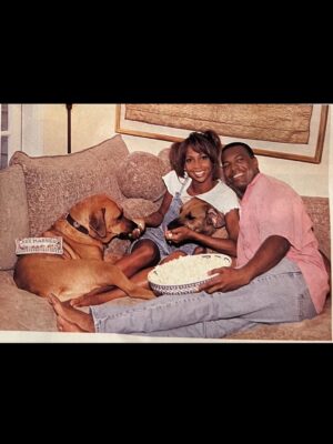 Holly Robinson Peete Instagram - Thirty YEARS??! WOW. 💝‼️
Happy anniversary, @rodneypeete9! Daaang Can you believe we’ve spent half our lives together? (And somehow still like each other?! 😂 😜 )

These pics capture some great times—but let’s be real, they don’t show the chaos, the growth, the parenting challenges , or all the ways we’ve had to choose each other over and over and over again.

Here’s to seeing the best in each other.
To fighting with and FOR each other.
To surrounding ourselves with people who want us to WIN. 
To forgiving, loving, and laughing our way through it all.
And to still flirting after three decades. 😘

Here’s to US, dammit! 👰🏽‍♀️🤵🏾‍♂️#30YearsStrong ❤️ #HRP30 #HollyRobinsonPeete #RodneyPeete