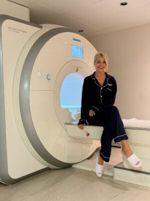 Holly Willoughby Instagram - Recently @ezrainc  very kindly invited me for a multi-organ MRI scan, checking for early signs of cancer and 500  other conditions. As we all know, early detection saves lives, and it’s incredible this is now available in London. Having that peace of mind for me and my family is so worth it 💙 . As a company their hope is the more who do this the more available it is for everyone… #gifted