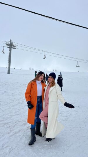 Humaira Chohan Instagram - Humari jodi hai 🧿💞 @soniashah5617
.
.
#reelitfeelit #reels #reelinstagram #bff #sisterlove #bestfriendgoals #trendingreels #trending#explorepage #exploremore
