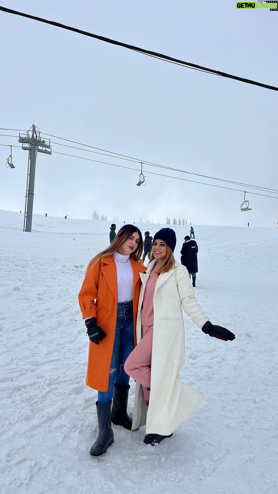 Humaira Chohan - 1.4K Likes - Humari jodi hai 🧿💞 @soniashah5617 
.
.
#reelitfeelit #reels #reelinstagram #bff #sisterlove #bestfriendgoals #trendingreels #trending#explorepage #exploremore
