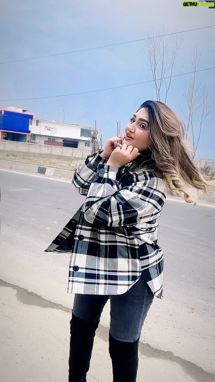 Humaira Chohan - 799 Likes - Tum saaf nazar aate ho 🧿♥️ #feelings #reelinstagram #instadaily #explorepage #exploremore #dubai #trending #viralvideos #lovelife#loveyou #kashmir #reels #reelitfeelit